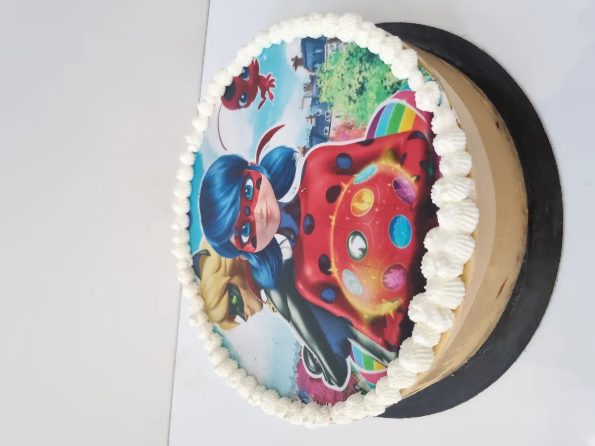 Entremets personnalisé à thème